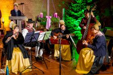 19.12.2023 Adventkonzert Chor- und Volkstanzgruppe Krems/Lerchenfeld